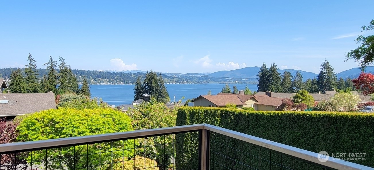 Property Photo:  2435 170th Place SE  WA 98008 