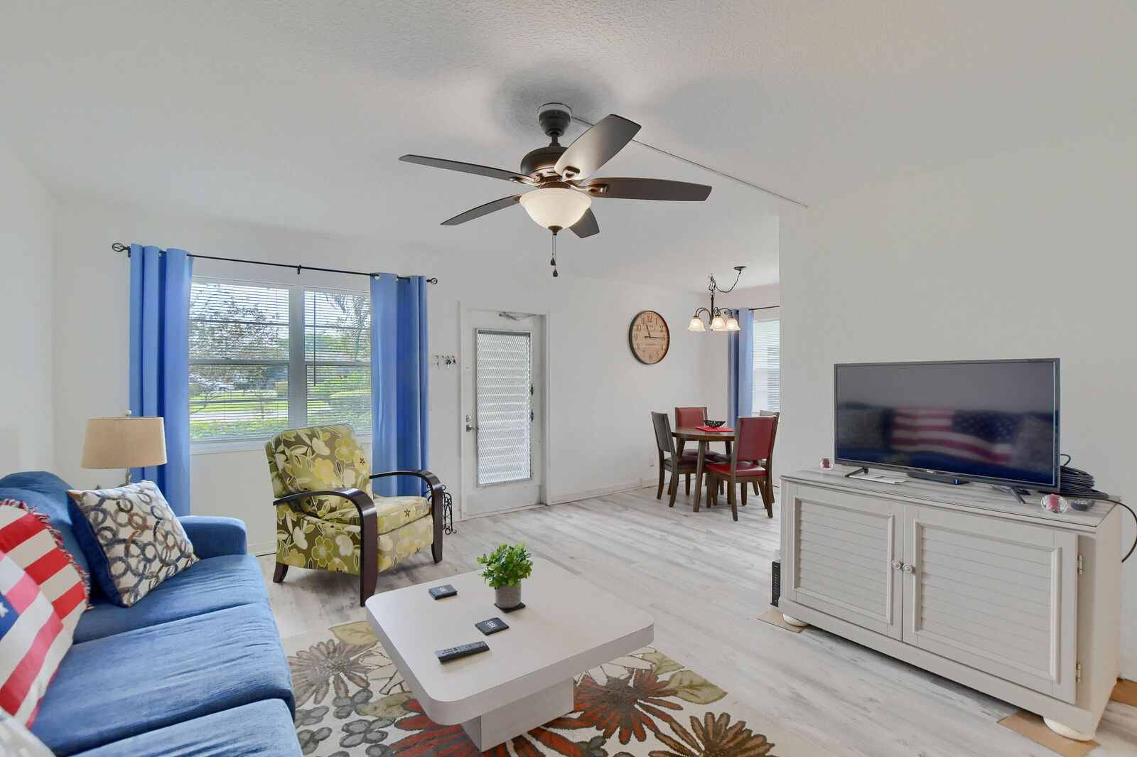 Property Photo: 57 Lyndhurst C 57 FL 33442