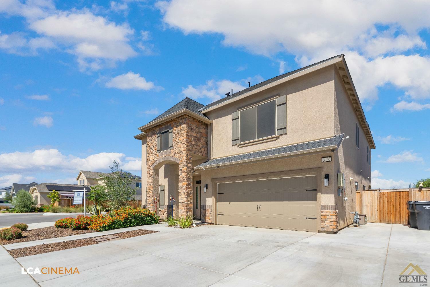 Property Photo: 3600 Oak Lake Lane CA 93263