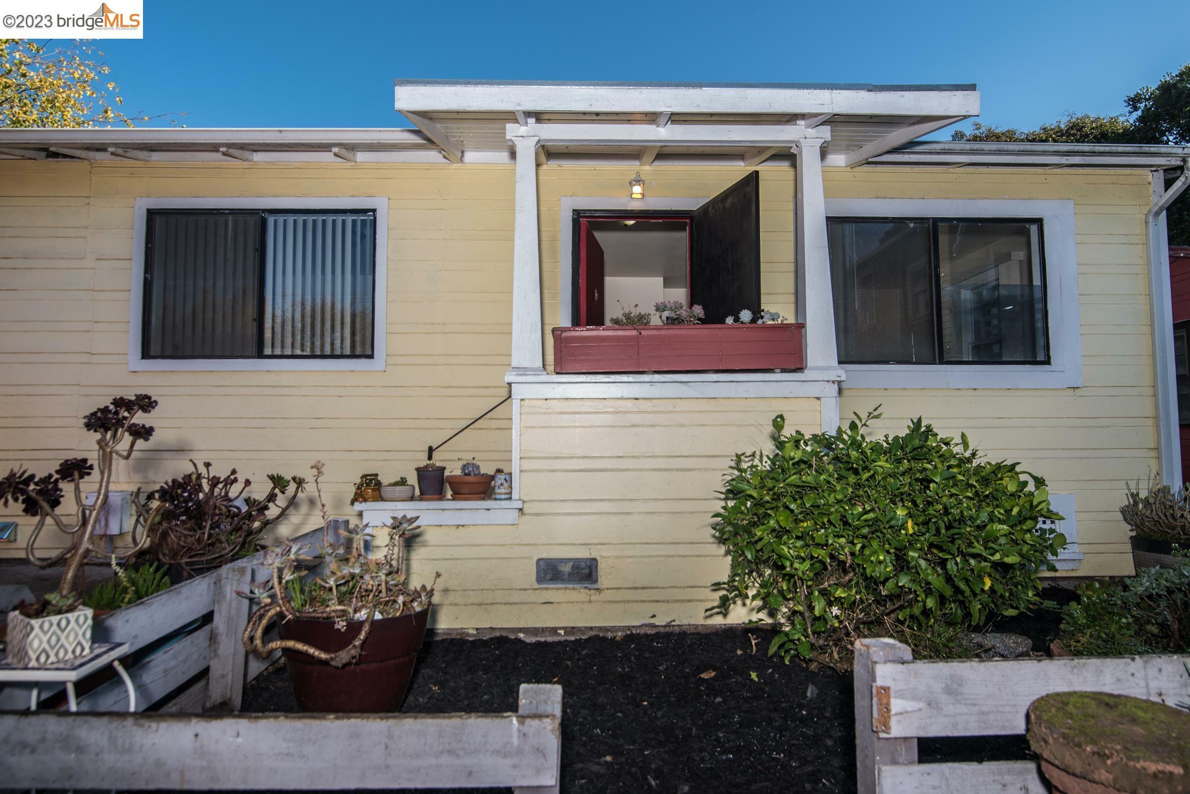 Property Photo: 2205 Curtis CA 94702