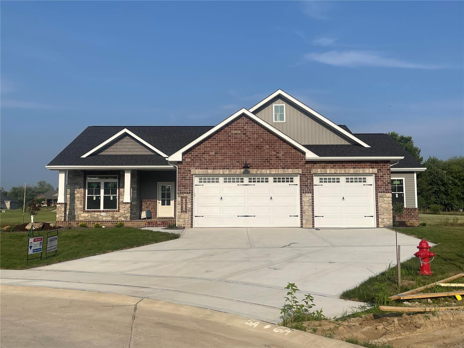 Property Photo: 4520 Bruin Lane IL 62034