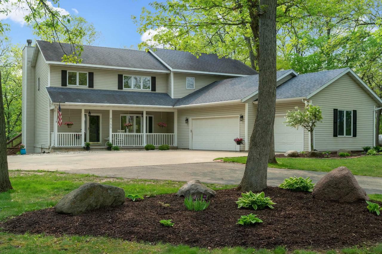 Property Photo: 8155 Windy Oak Ln WI 53593