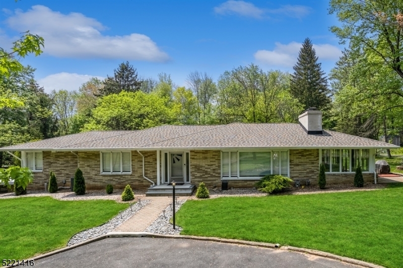27 Redmont Rd  Watchung Boro NJ 07069 photo