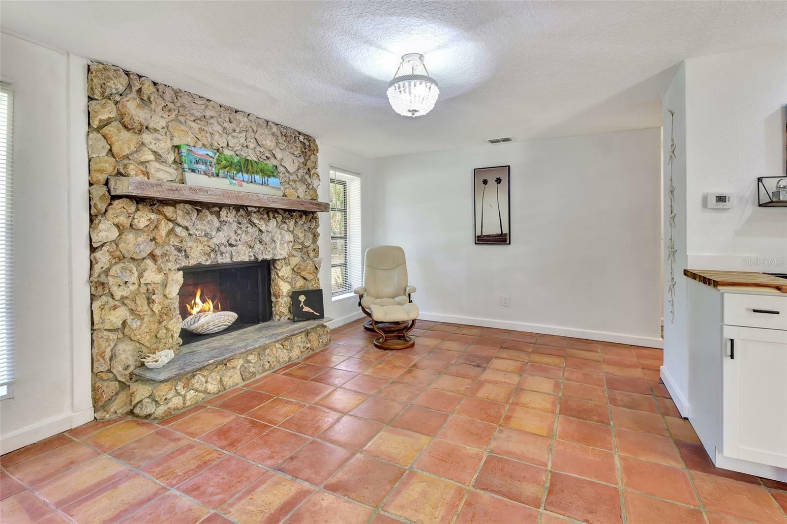 Property Photo:  243 Lago Vista Street  FL 32713 