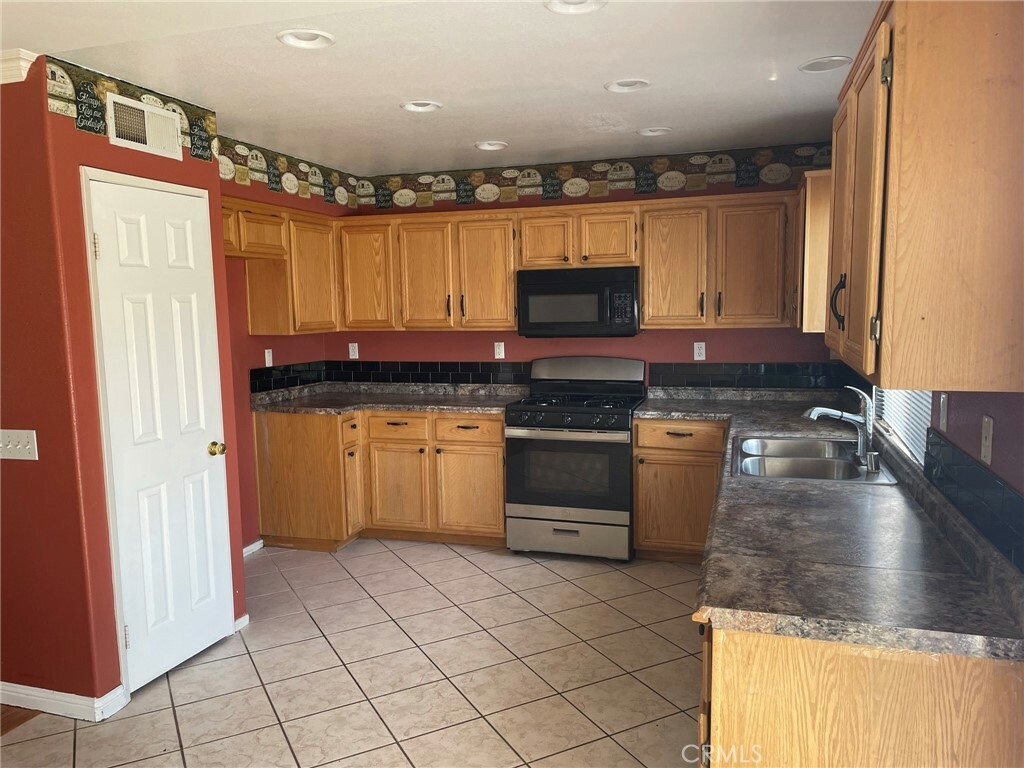 Property Photo:  23207 Cannery Road  CA 92595 