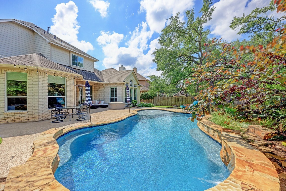 Property Photo: 6600 Toolwrich Lane TX 78739