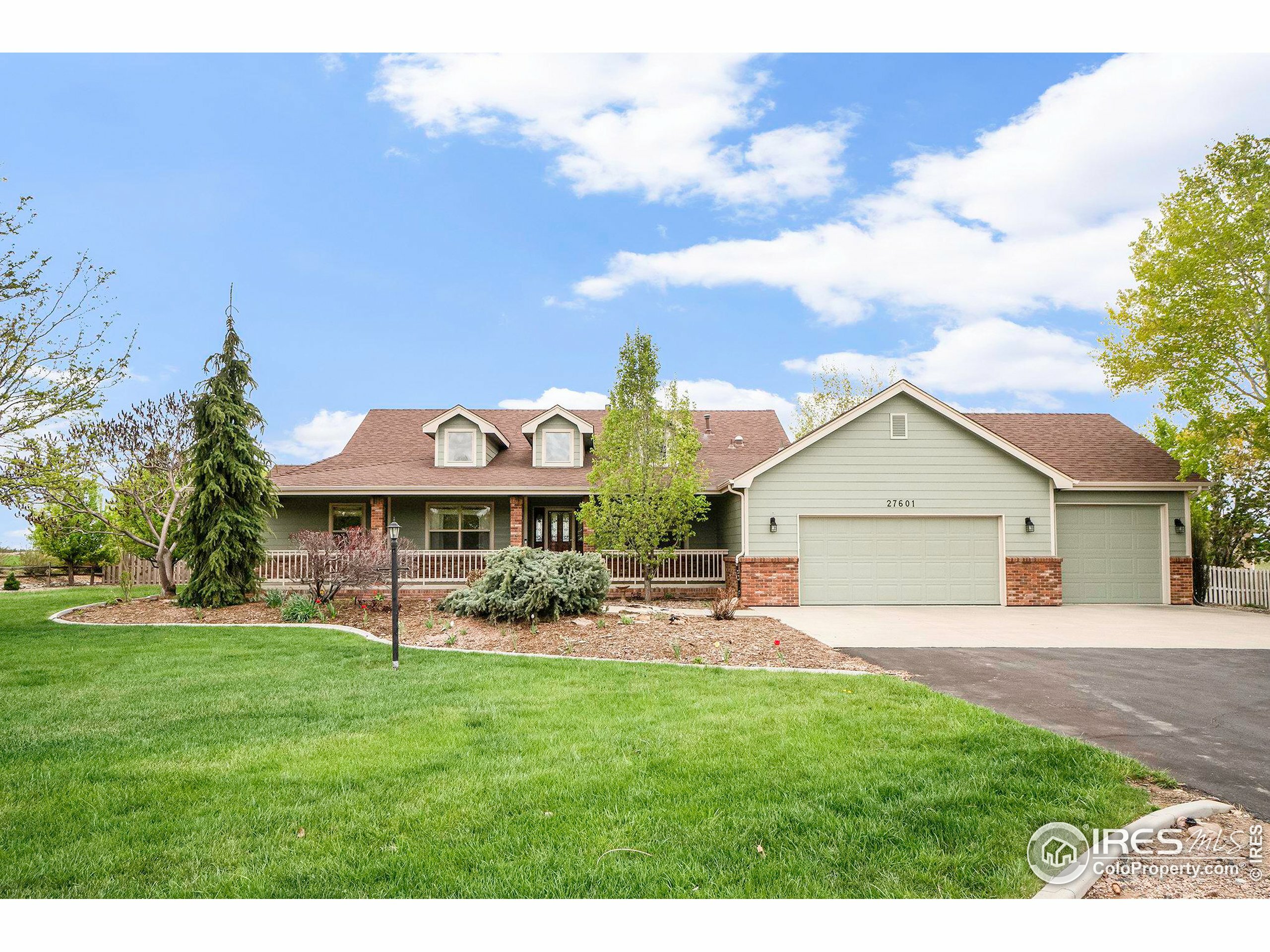 Property Photo: 27601 Hopi Trl CO 80534