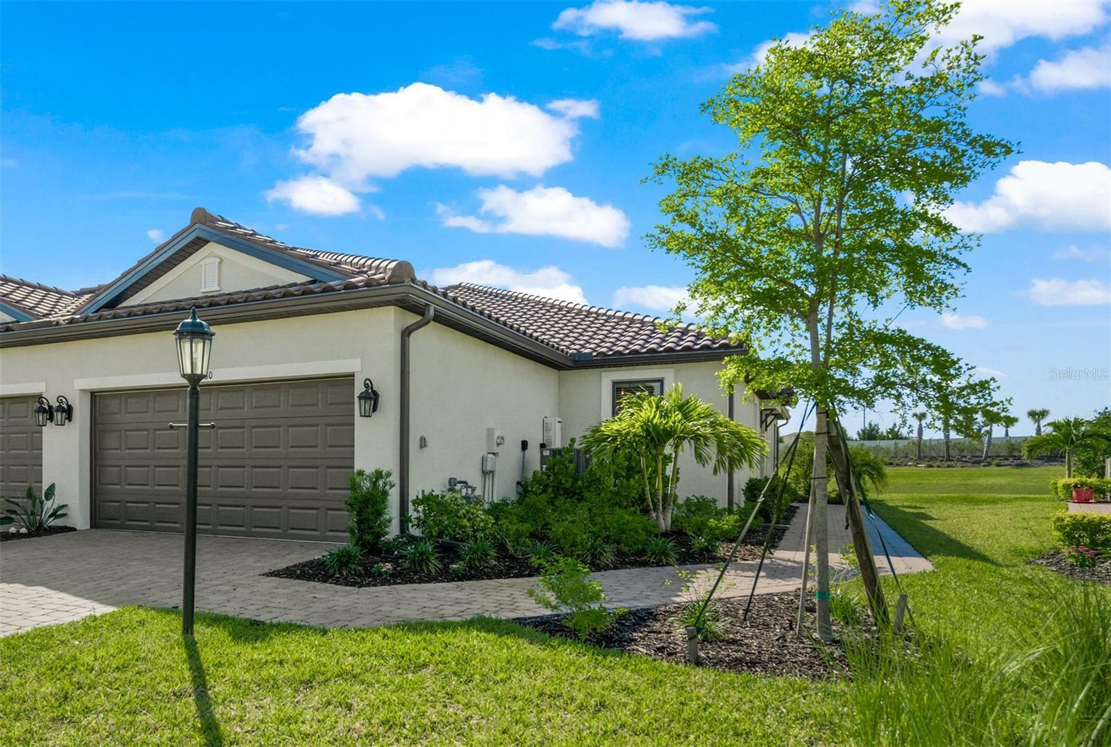 Property Photo:  15780 Sacile Lane  FL 34211 