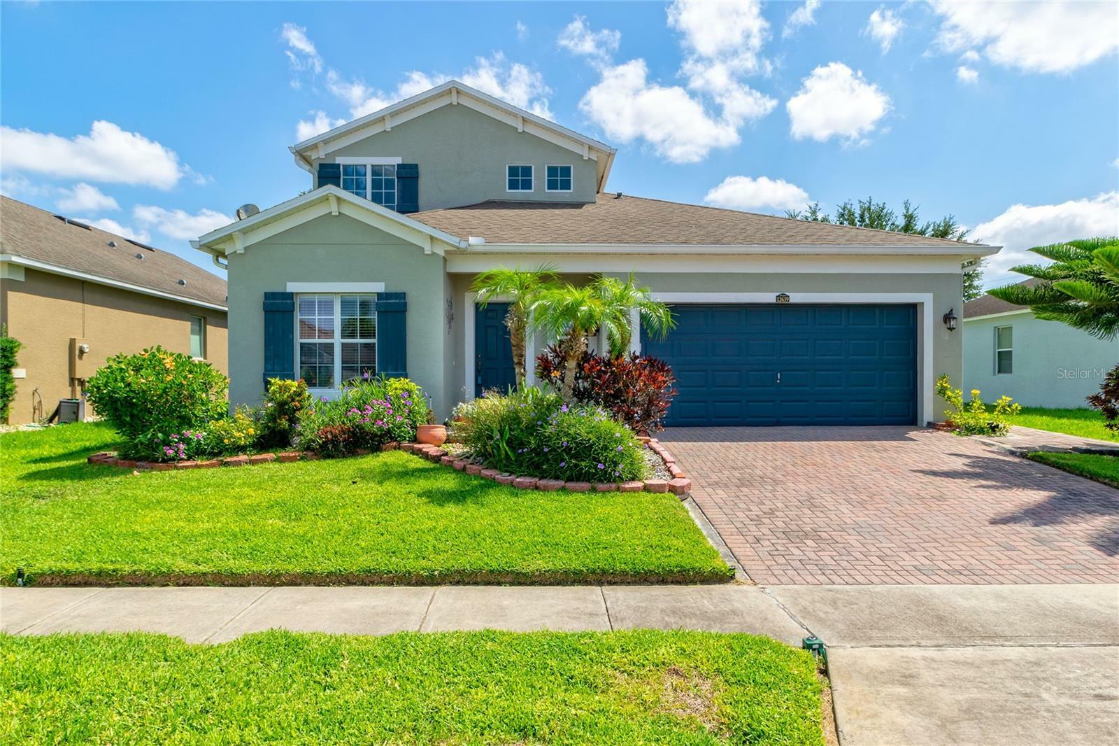 Property Photo:  12639 Iris Lake Drive  FL 32824 