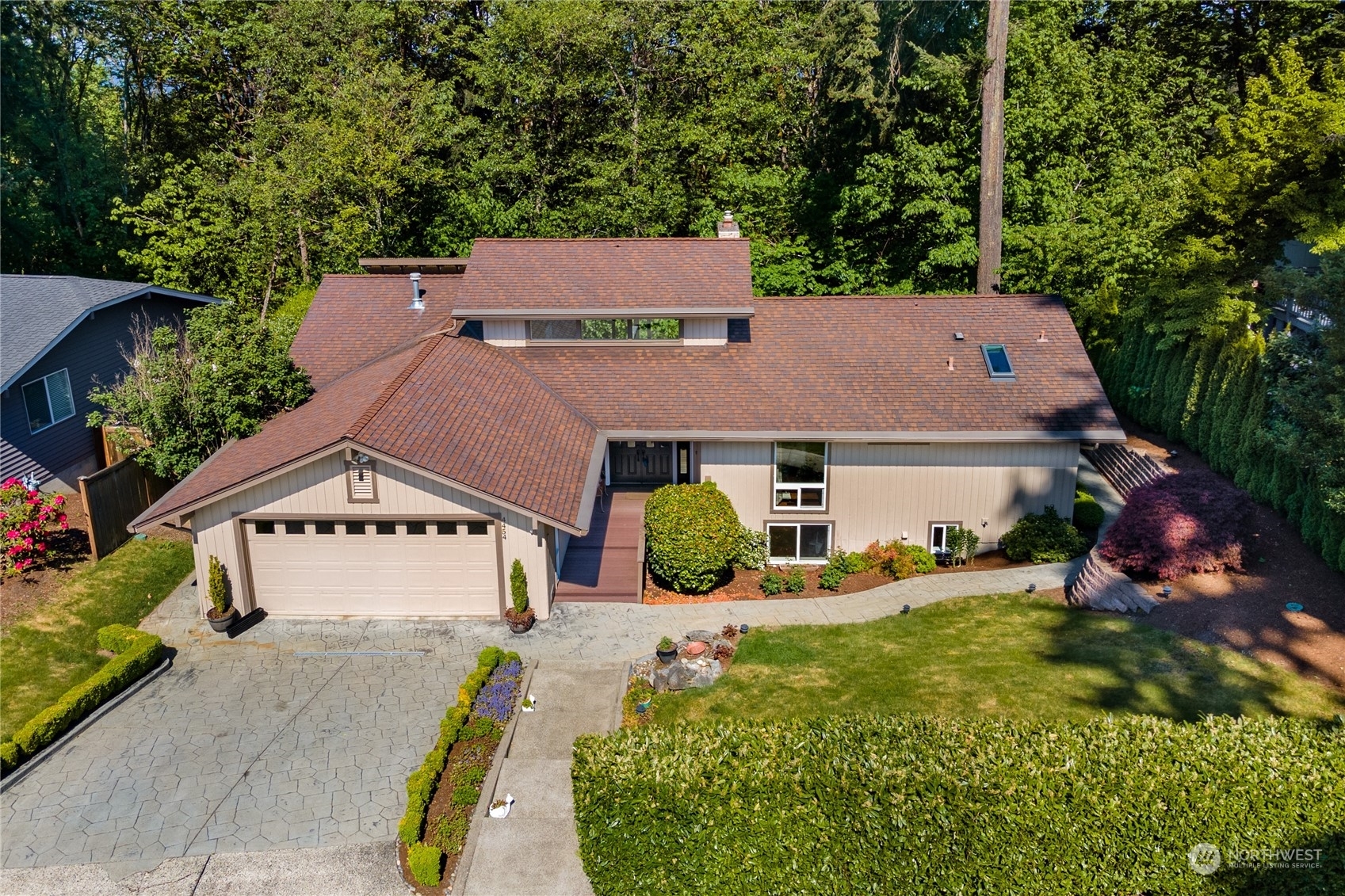 Property Photo:  4454 144th Avenue SE  WA 98006 