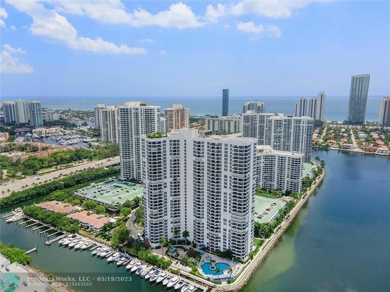 3530 Mystic Pointe Dr 3013  Aventura FL 33180 photo