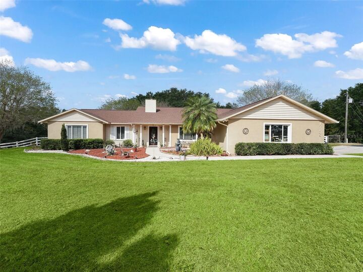 Property Photo:  17735 E Apshawa Road  FL 34715 