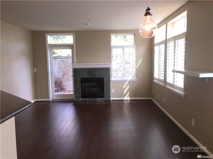 Property Photo: 611 Highland Drive 101 WA 98109