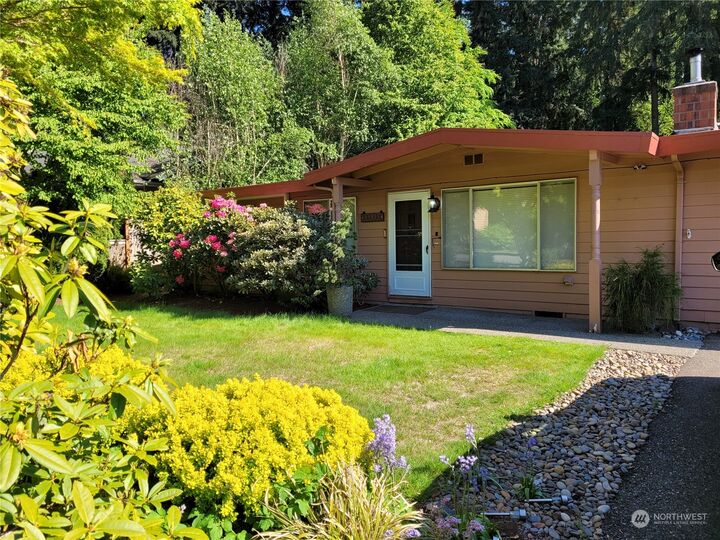 Property Photo:  12833 NE 91st Street  WA 98033 