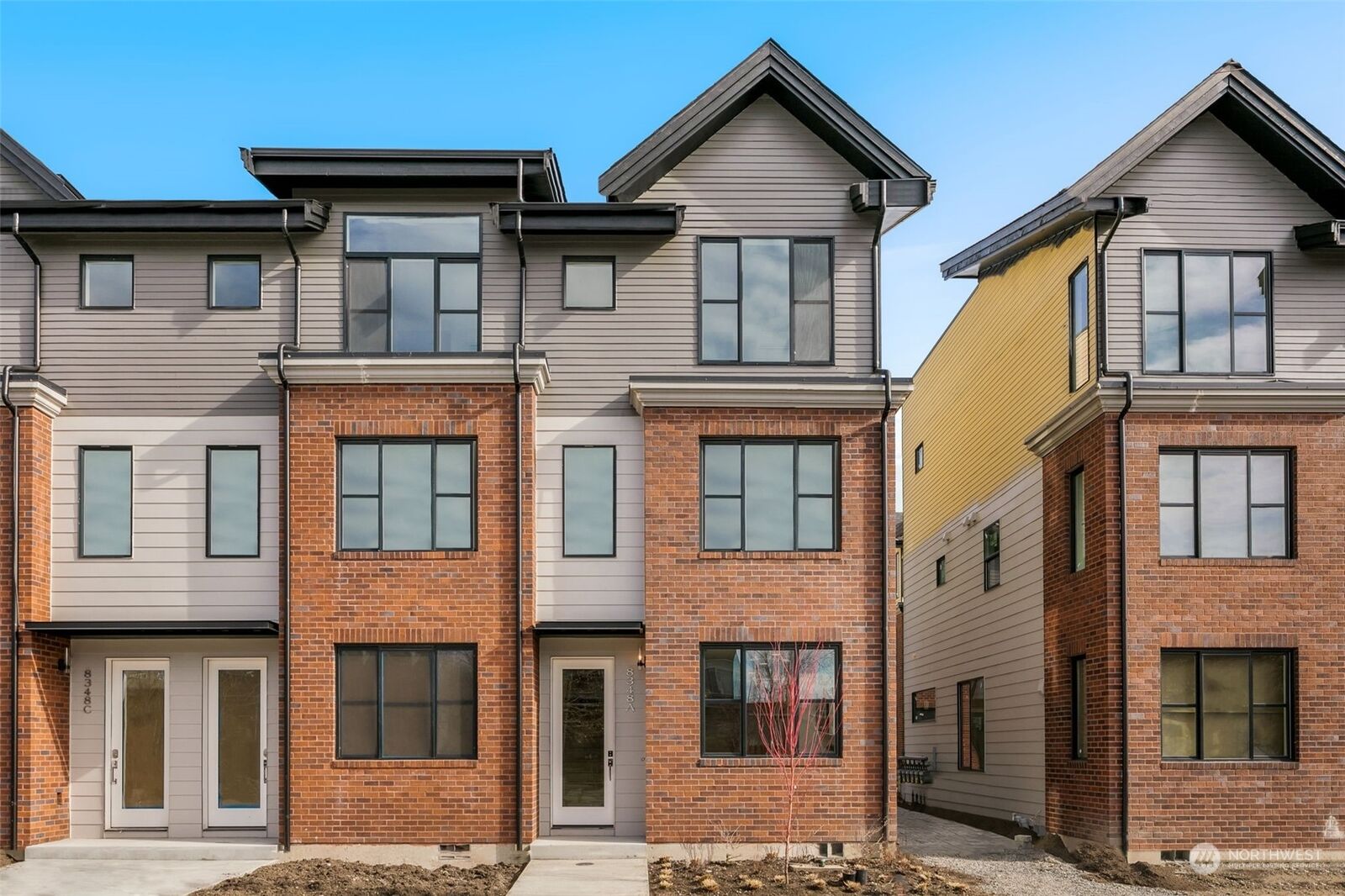 Property Photo:  8332 (Na-4) 13th Avenue NW  WA 98117