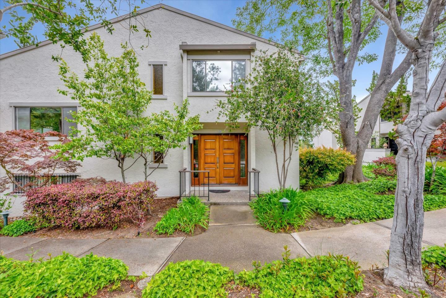 Property Photo:  140 Sand Hill Circle  CA 94025 