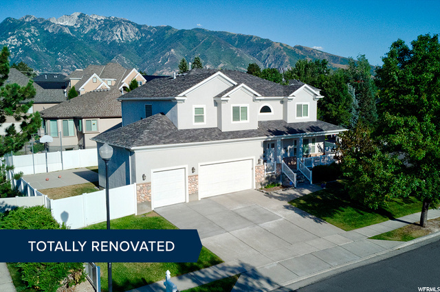 Property Photo: 10901 S Chapada Way E UT 84094