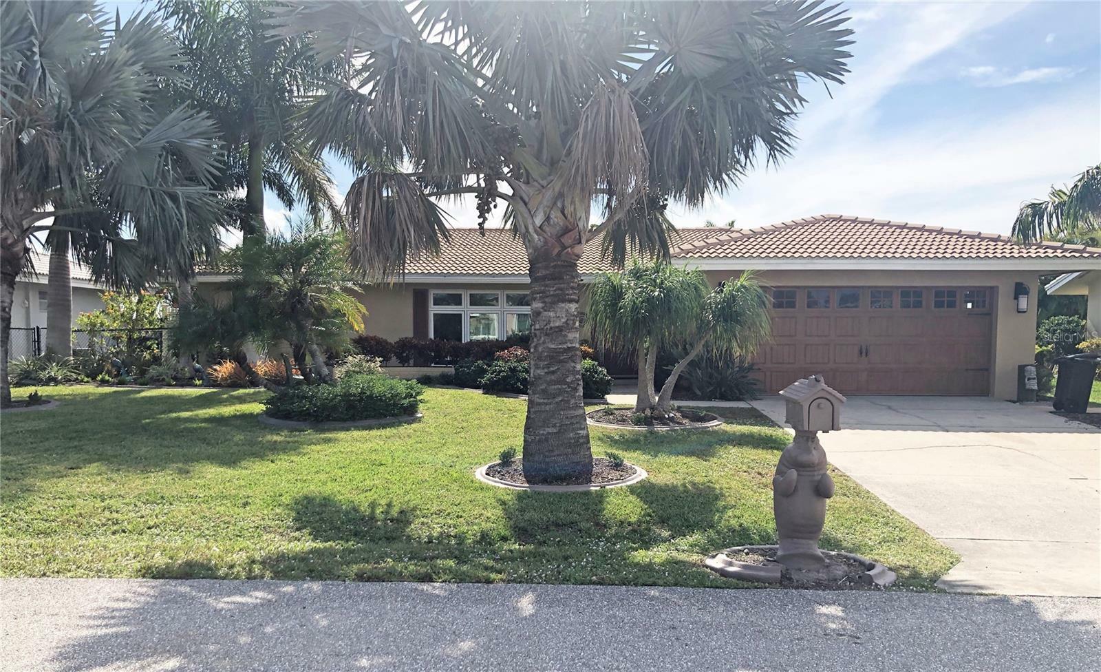 Property Photo:  1223 Winward Court  FL 33950 