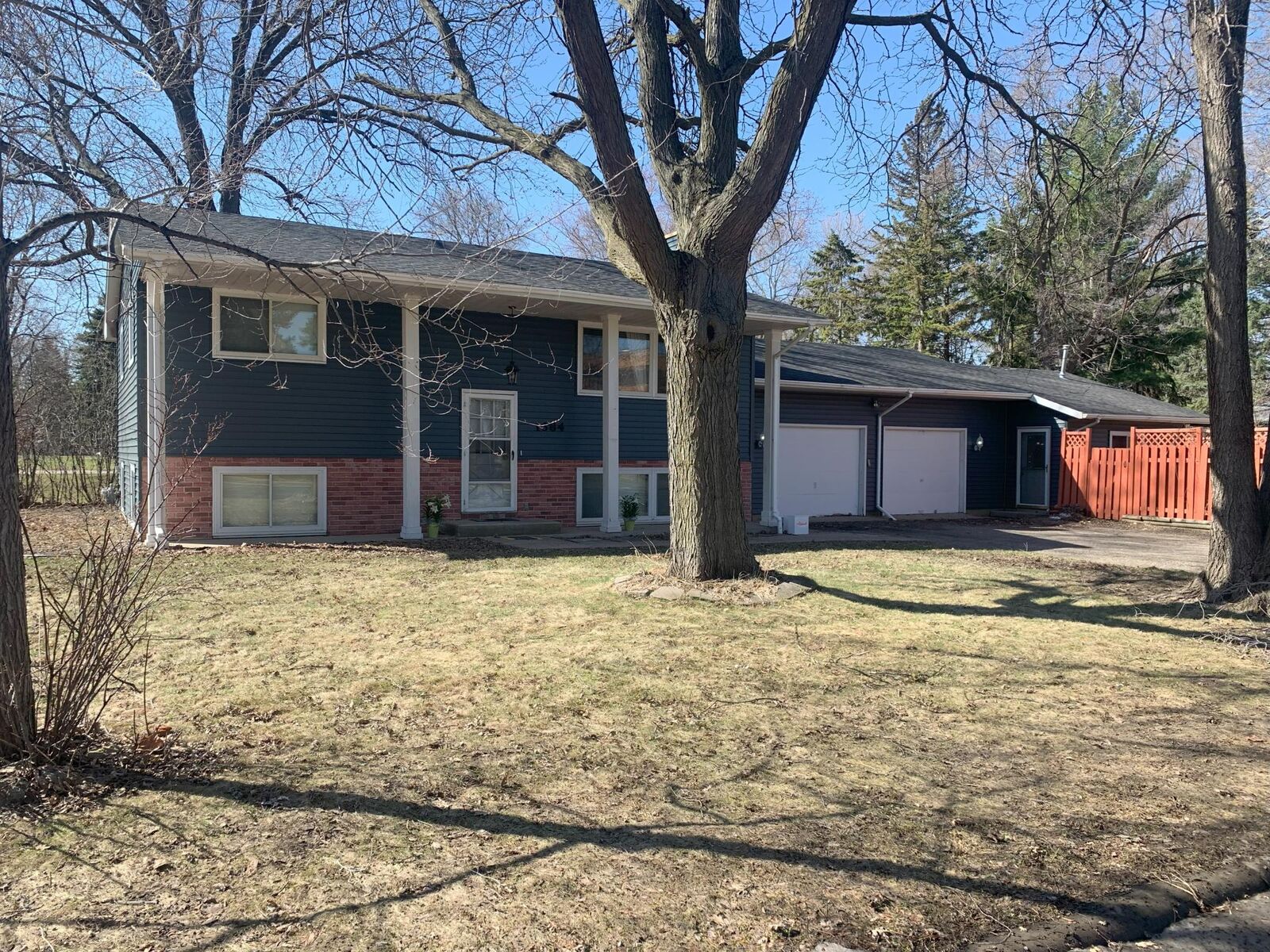 Property Photo:  1384 Avalon Avenue  MN 55121 