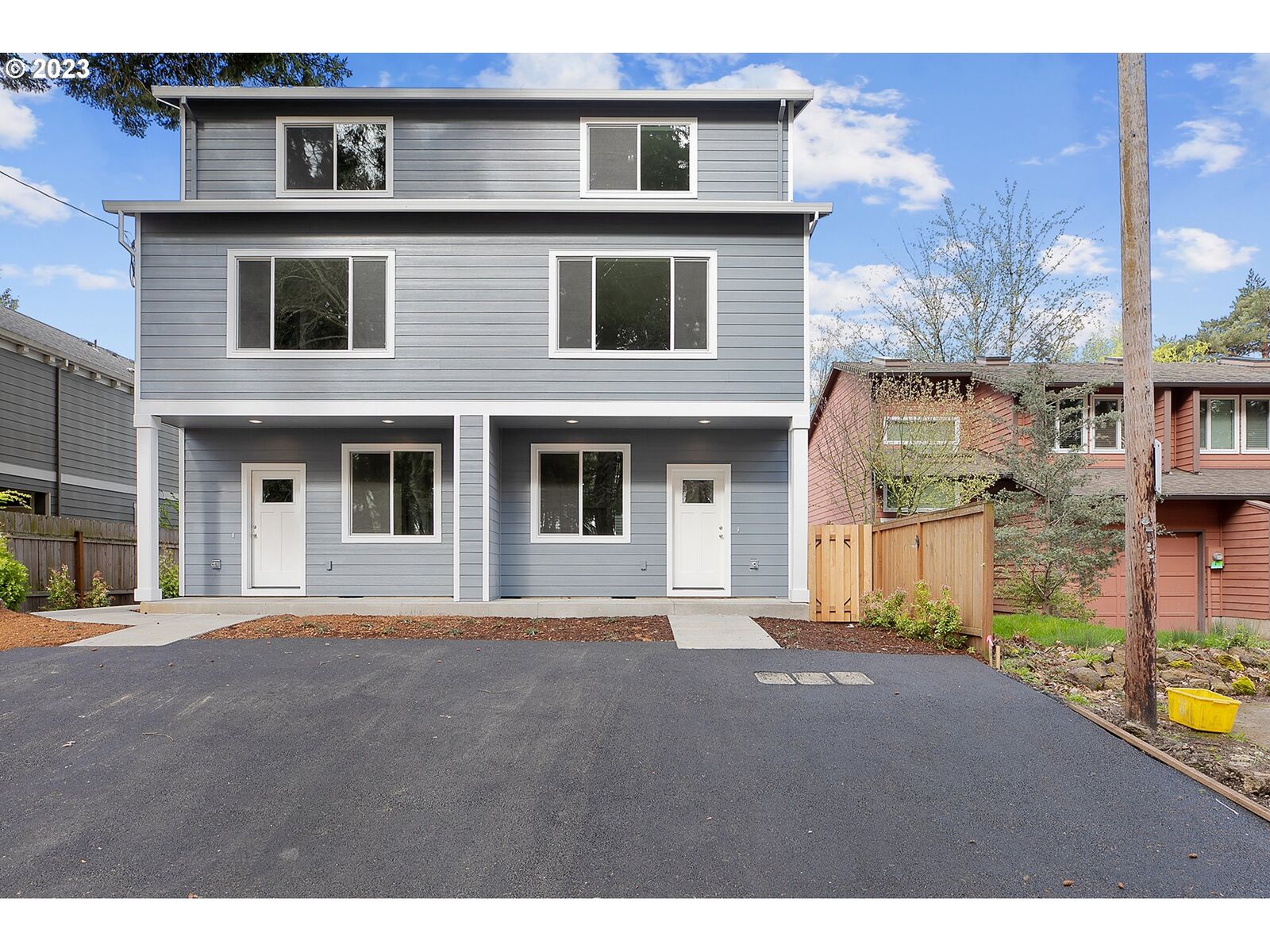 Property Photo: 3769 SE 43rd Ave A OR 97206