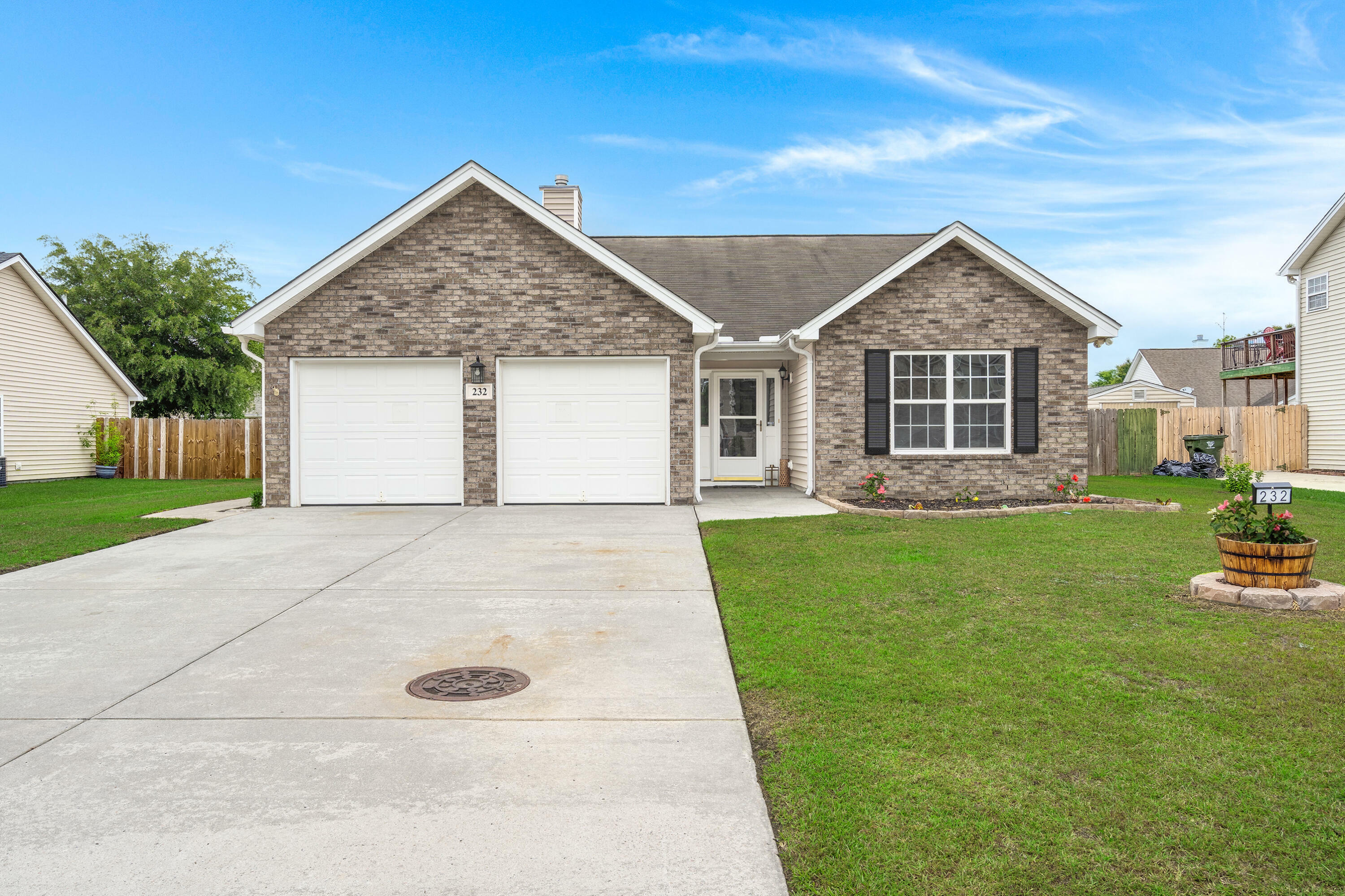 Property Photo: 232 Pemberly Boulevard SC 29486