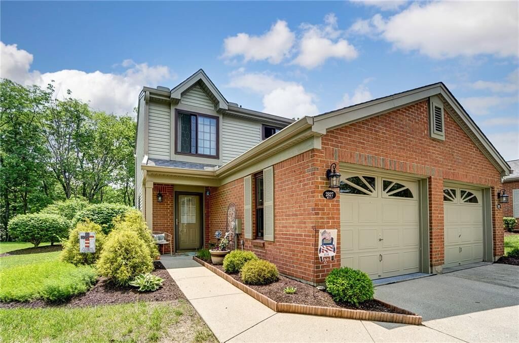 Property Photo: 2827 Phaeton Lane OH 45039