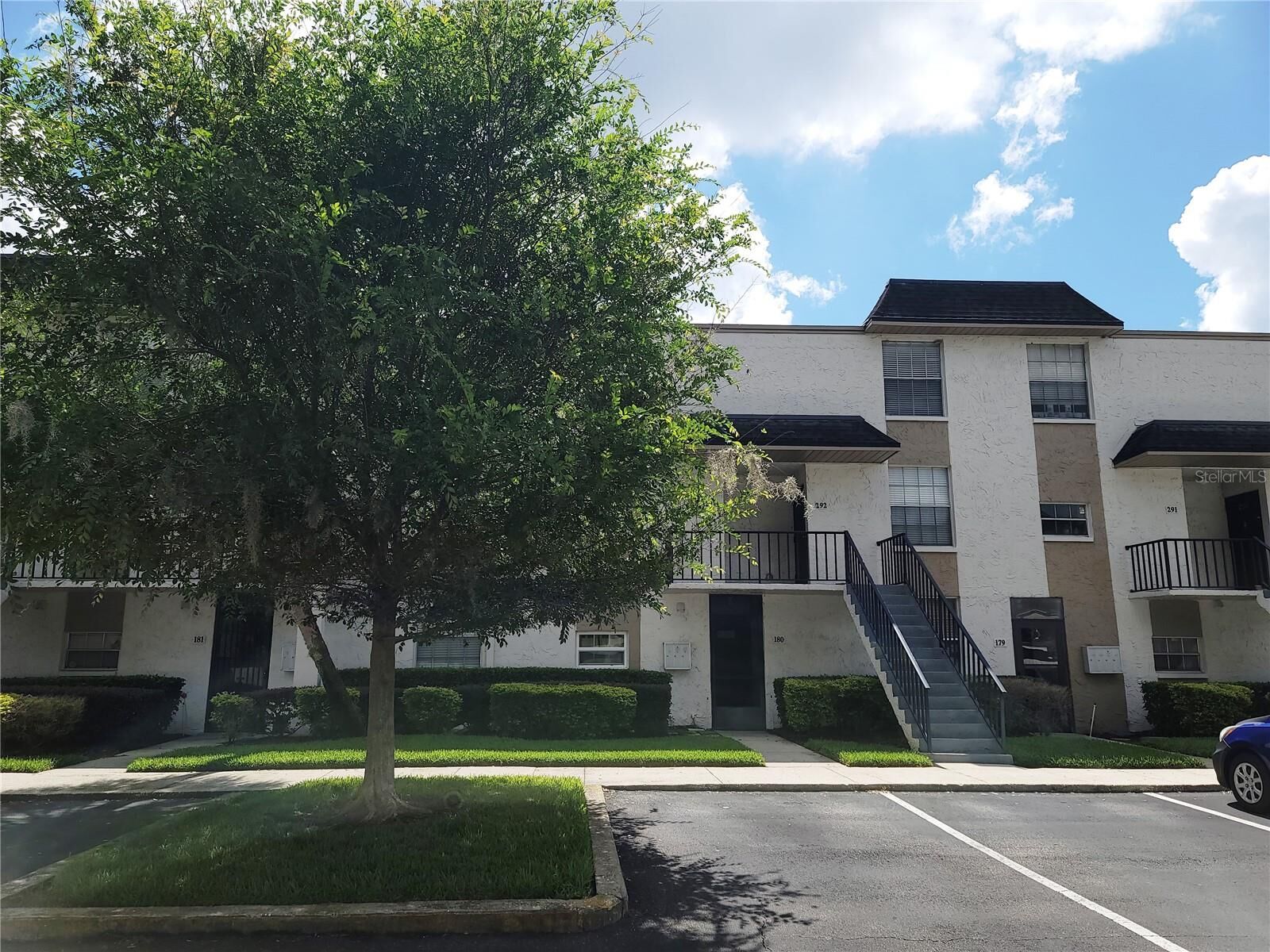 Property Photo:  107 Caldwell Drive 180  FL 33510 