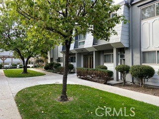 Property Photo:  6031 Fountain Park Lane  CA 91367 