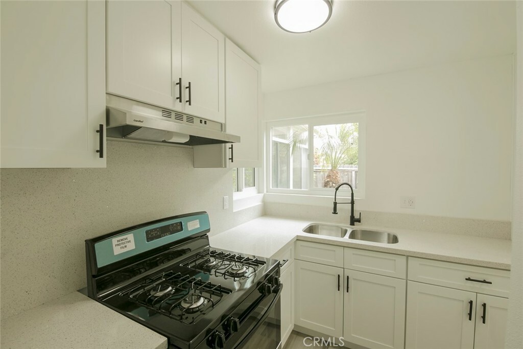 Property Photo: 1528 Rolling Hills Drive CA 92056