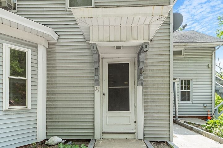 Property Photo:  35 Westminster St  MA 01420 