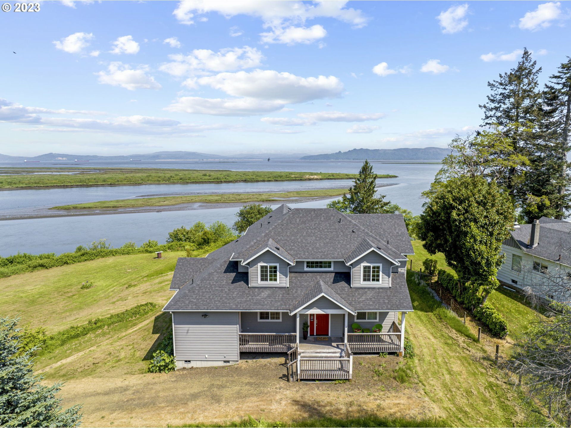 Property Photo: 92978 Maritime Rd OR 97103
