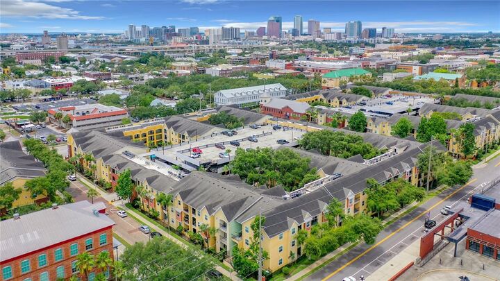 Property Photo:  1910 E Palm Avenue 12204  FL 33605 