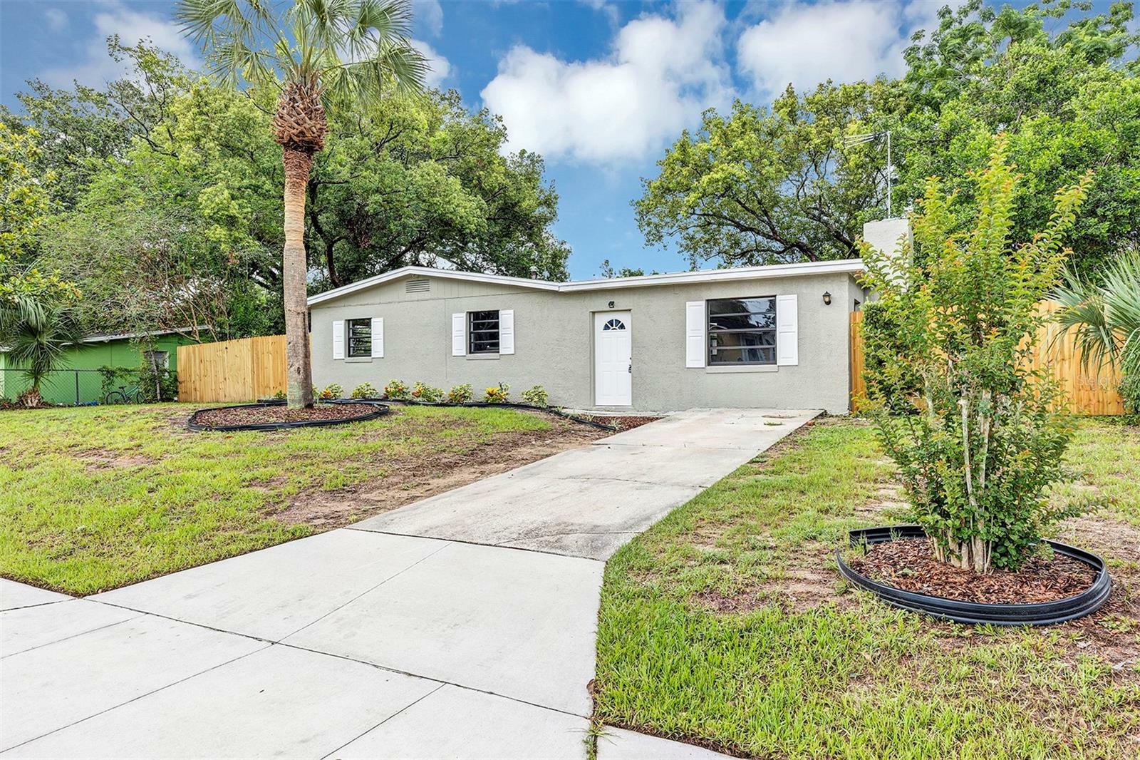 Property Photo:  1230 Pleasantview Drive  FL 32703 