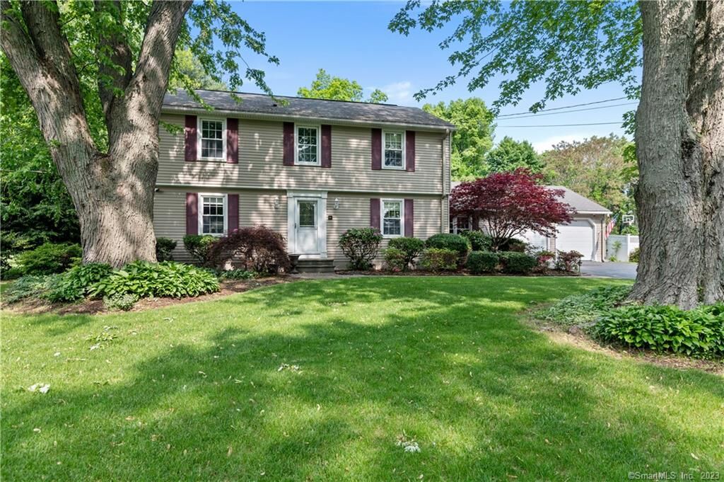 Property Photo:  66 Horseshoe Road  CT 06437 