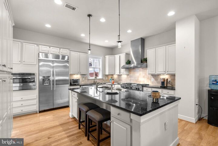 711 McKenzie Avenue  Alexandria VA 22301 photo