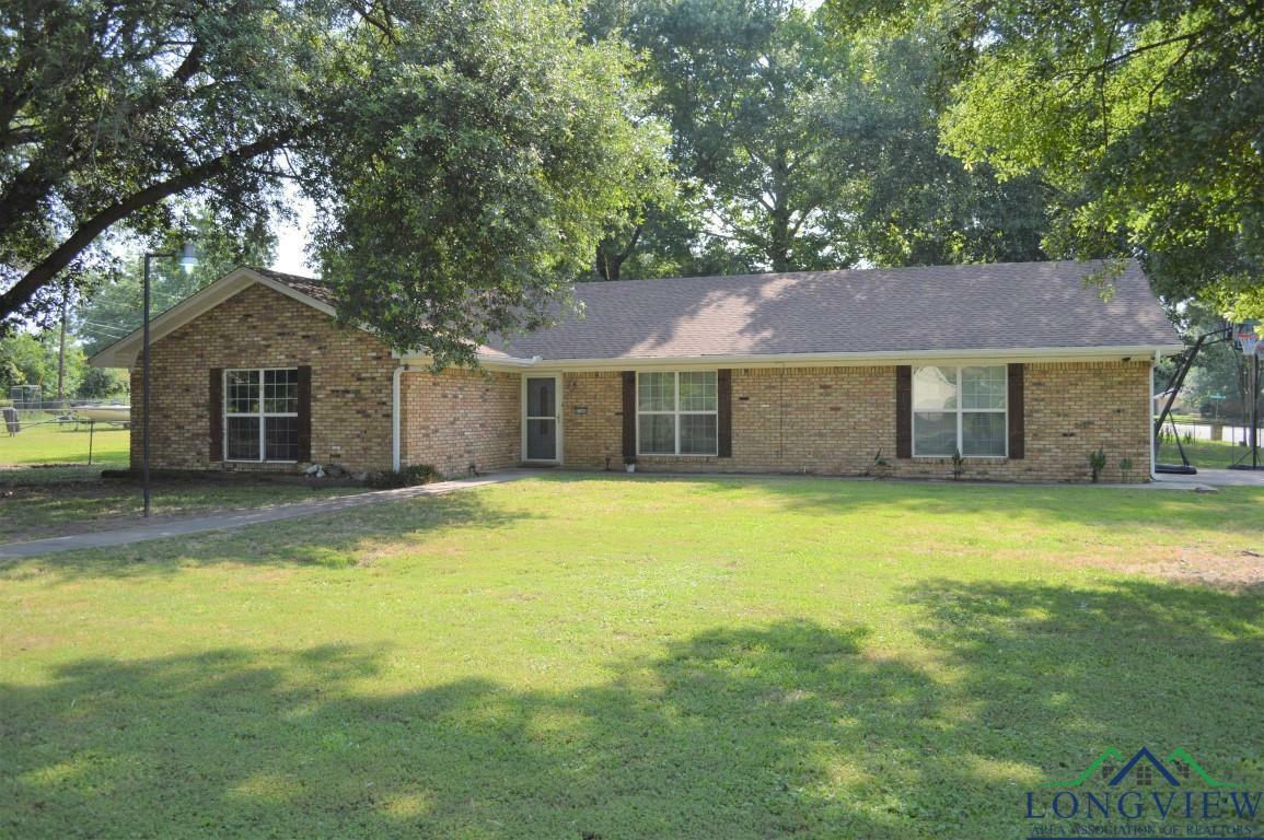 Property Photo:  2700 Balsam St  TX 75605 