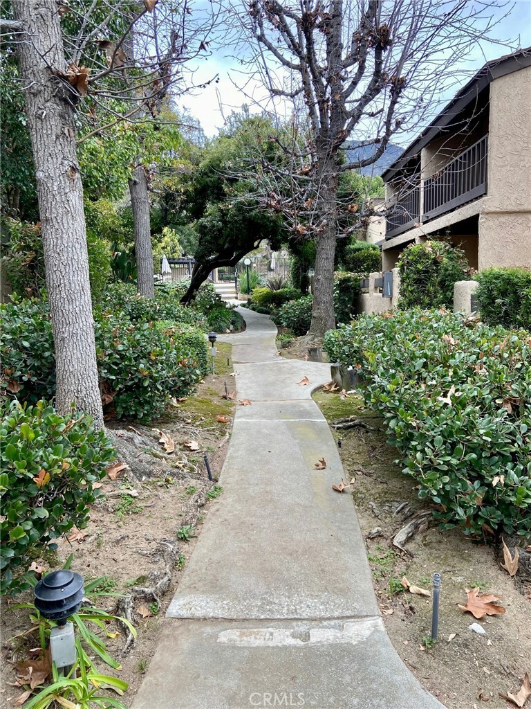 Property Photo:  299 E Sierra Madre Boulevard C  CA 91024 