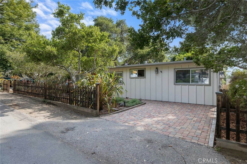 Property Photo:  2571 Wilcombe Drive  CA 93428 