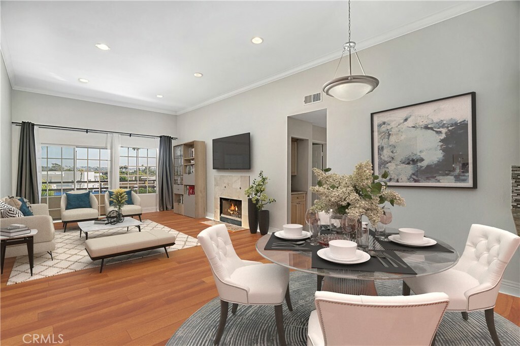 Property Photo:  12621 Washington Place 303  CA 90066 