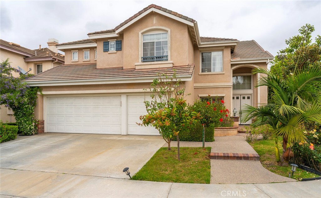 Property Photo: 9 Arbusto CA 92606