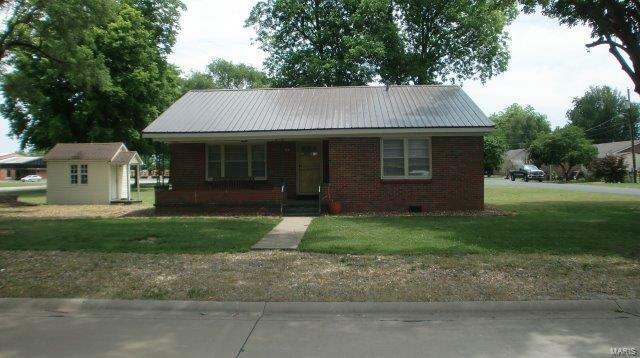 Property Photo:  300 Calvin St.  MO 63867 