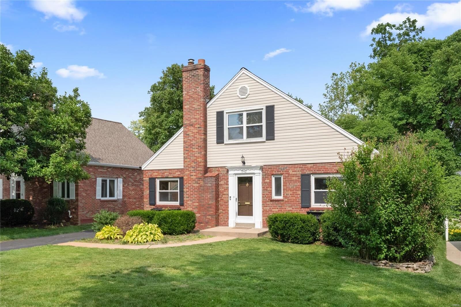 Property Photo: 942 Curran Avenue MO 63122