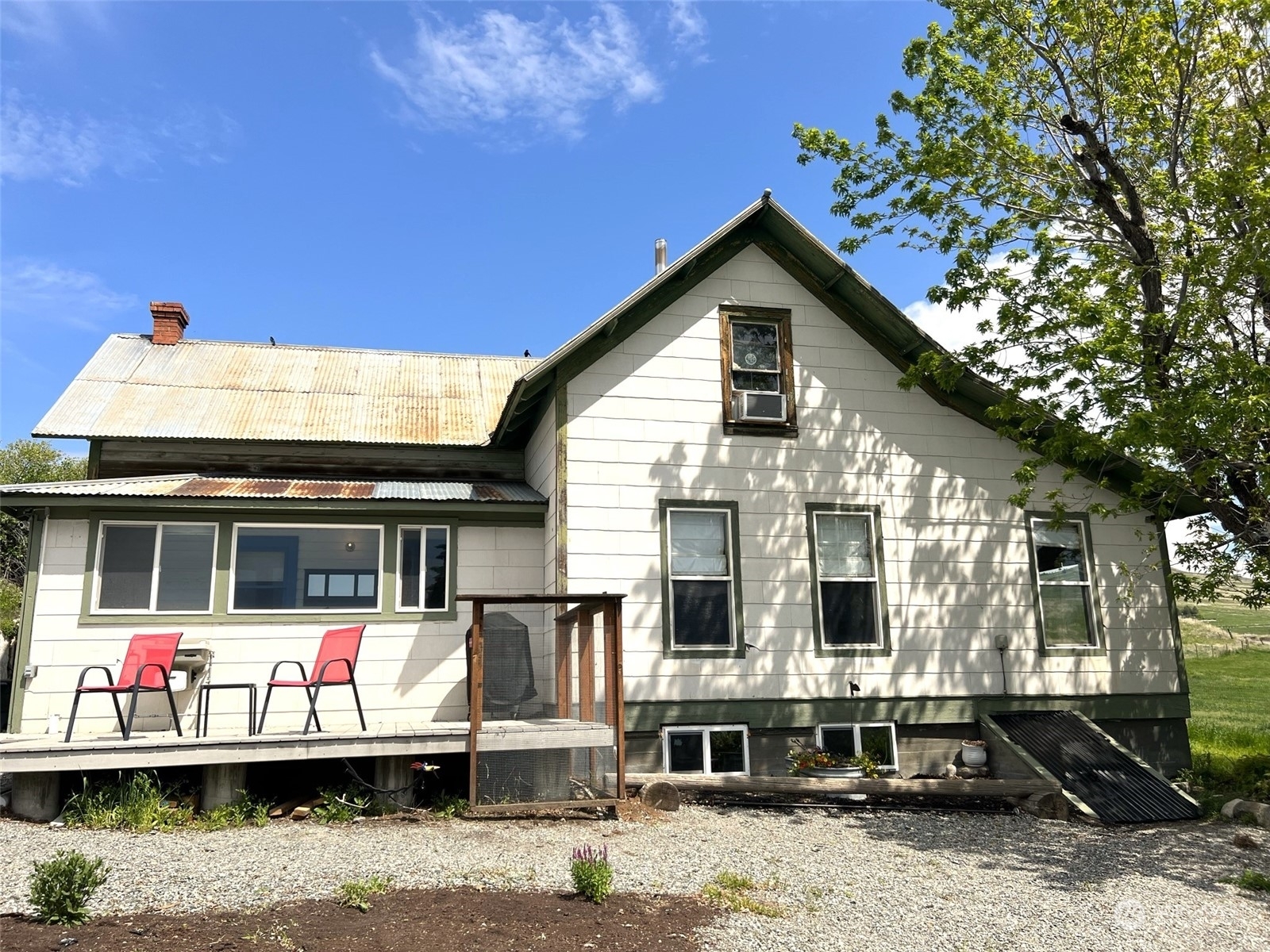 Property Photo:  1753 Havillah Road  WA 98855 