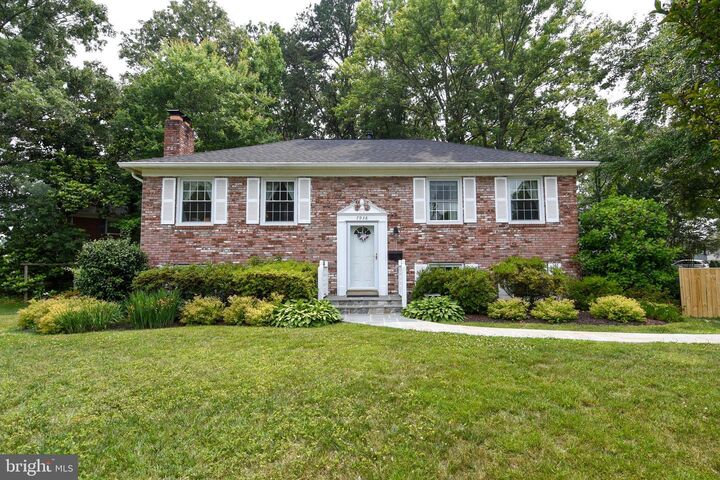 7938 Bayberry Drive  Alexandria VA 22306 photo