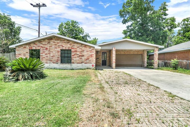 12218 Hillcroft Street  Houston TX 77035 photo