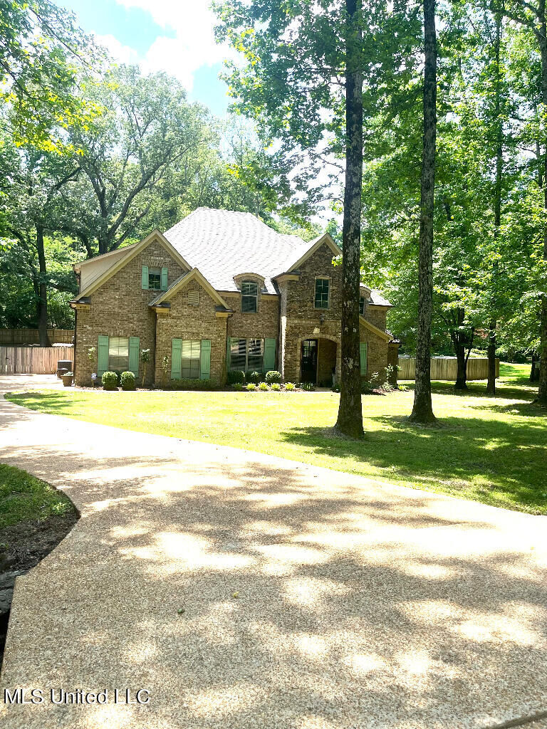 Property Photo:  6035 Spring Hill Drive  MS 38654 