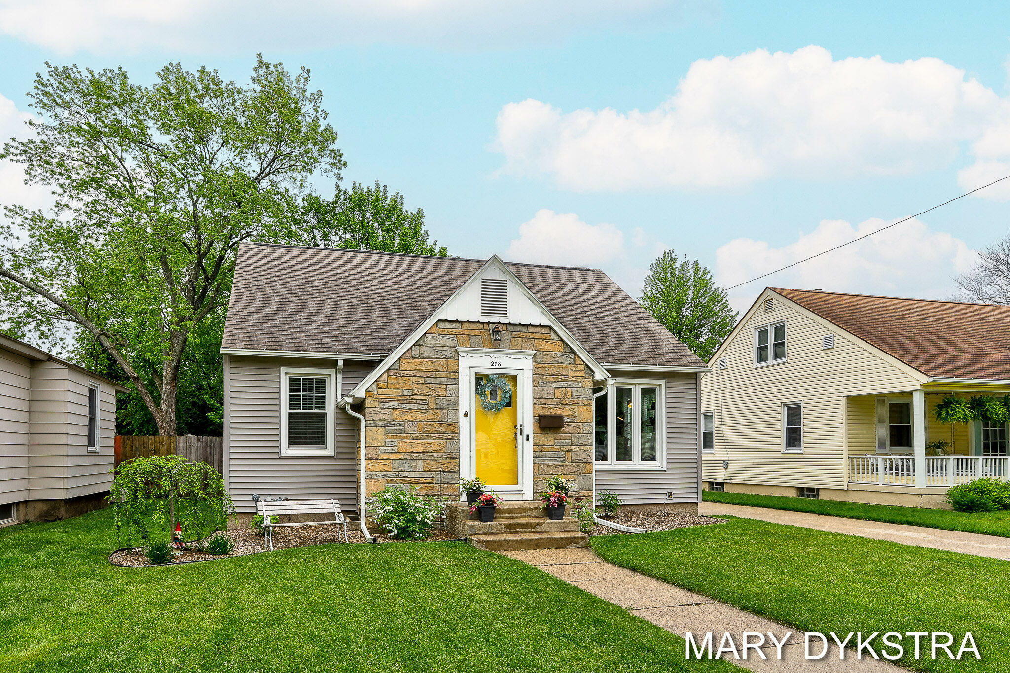 Property Photo:  268 W 15th Street  MI 49423 