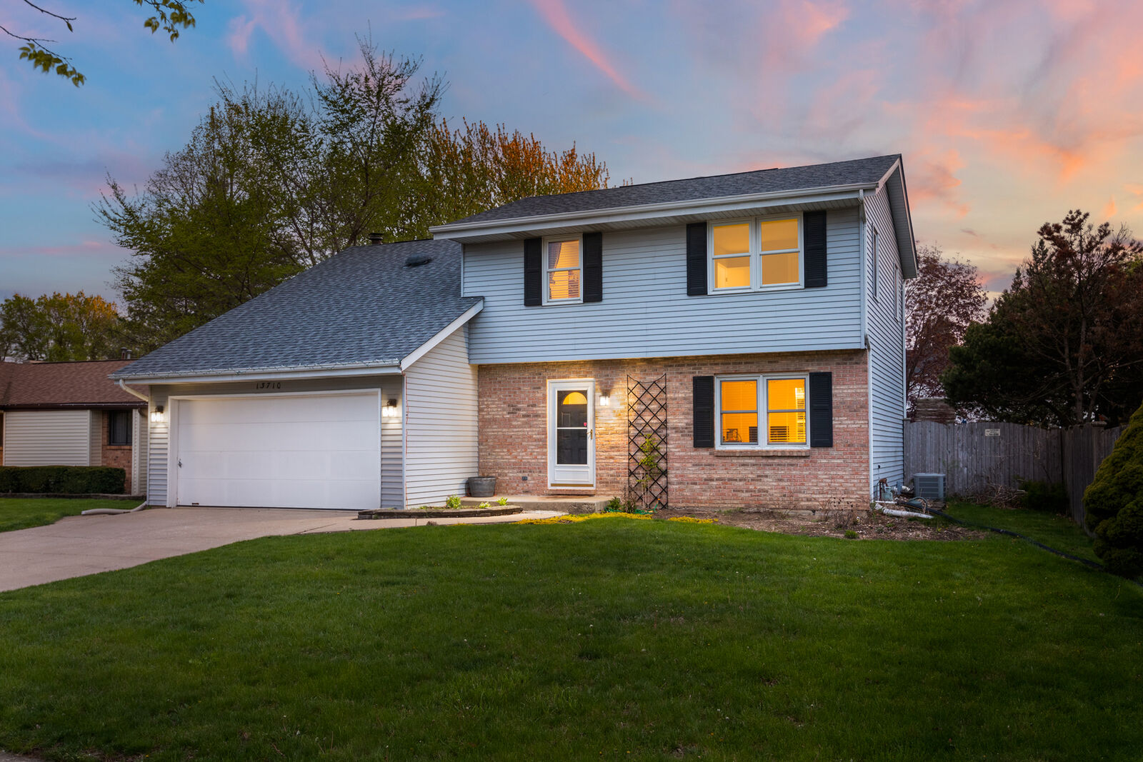 Property Photo:  13710 S Mallard Drive  IL 60544 