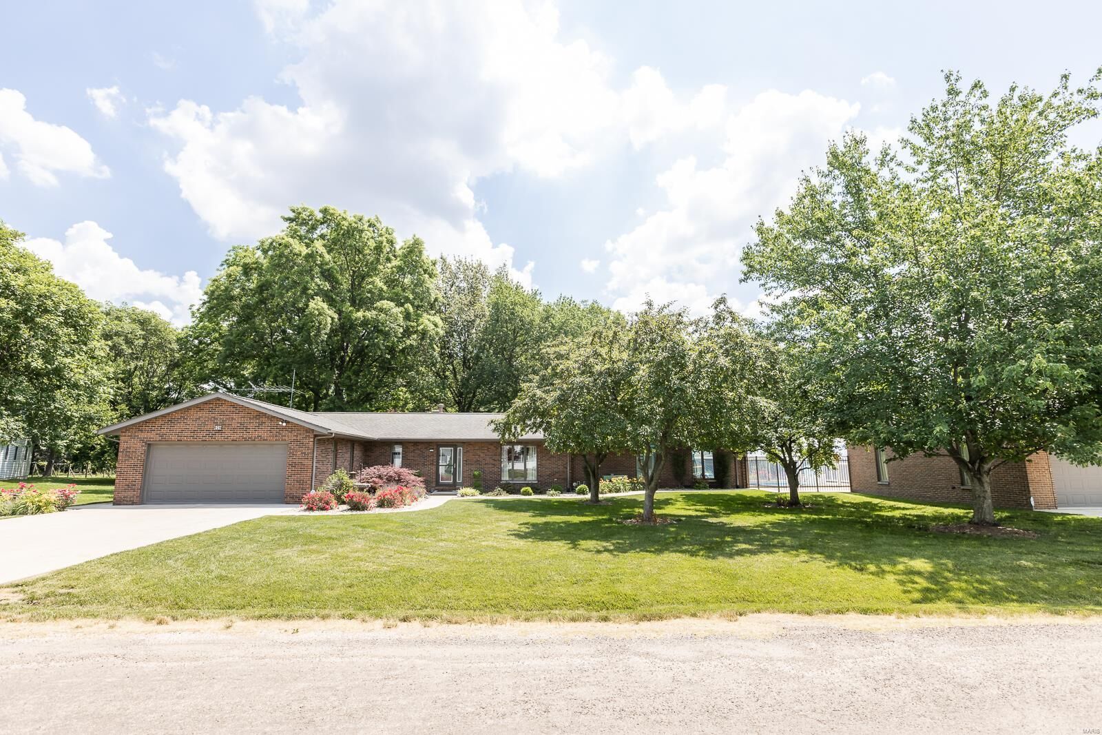 Property Photo:  606 Catherine Court  IL 62243 