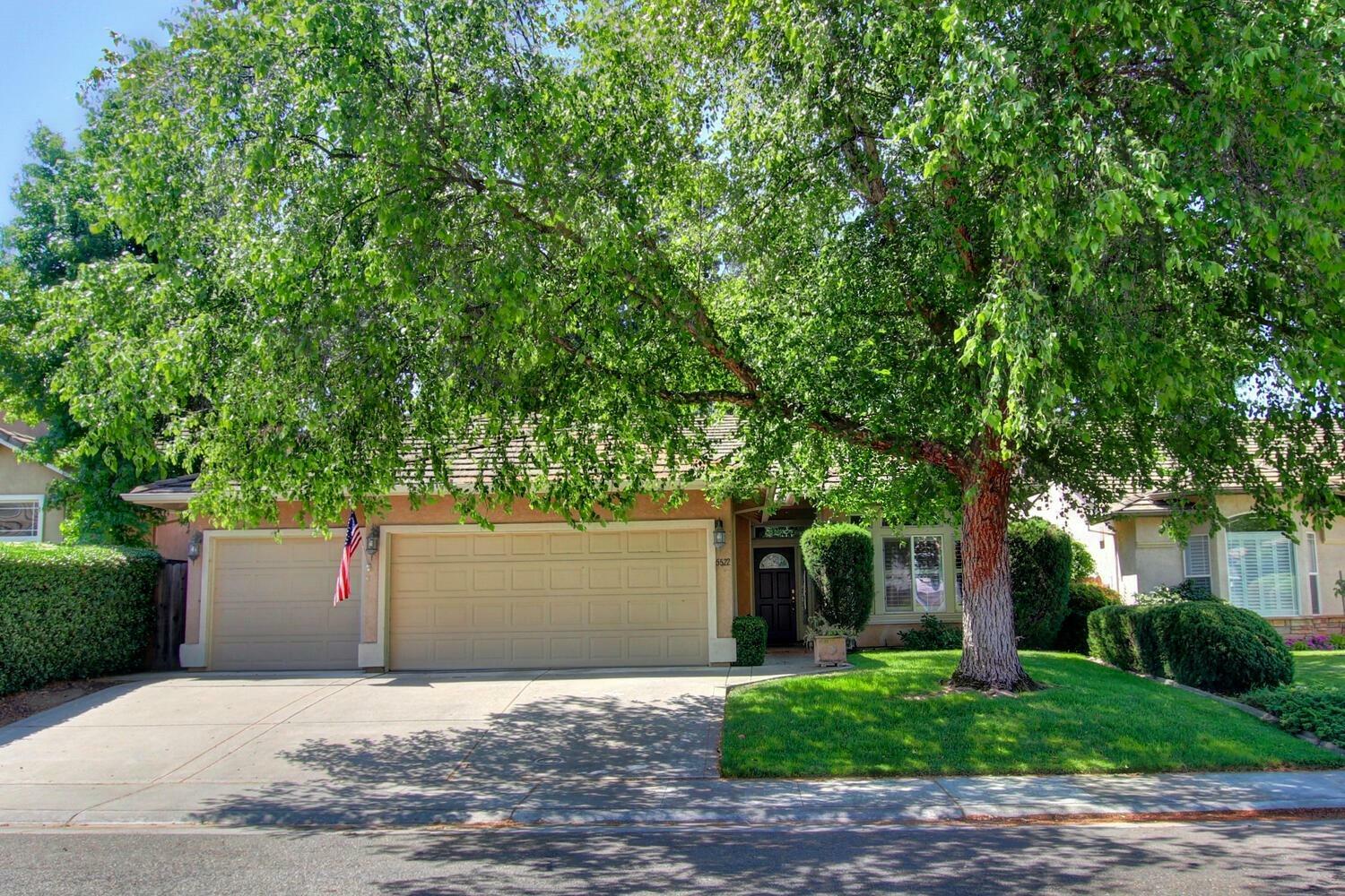 Property Photo: 5522 Delrose Court CA 95608